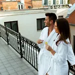 فندق Boutique Gaia Superior Kecskemét