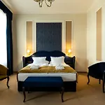 فندق Boutique Gaia Superior 4*