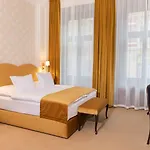 فندق Boutique Gaia Superior Kecskemét