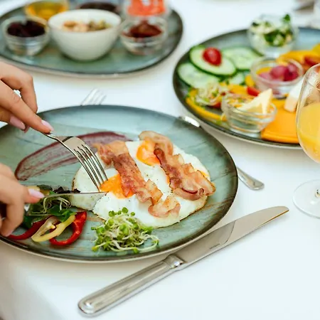 Boutique Gaia Hotel 4*
